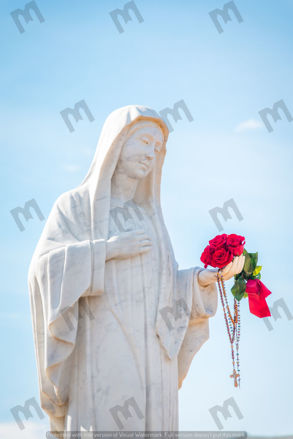Picture of Pray the rosary - Stock image for download