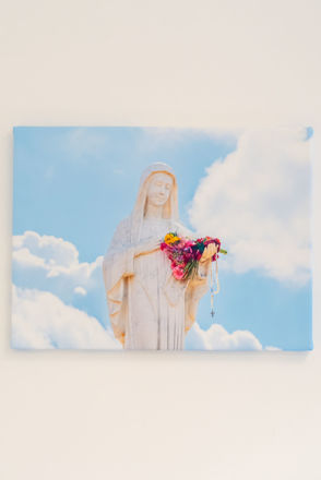 Imagen de Our Lady in clouds