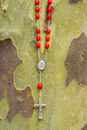 Picture of Peace chaplet - red