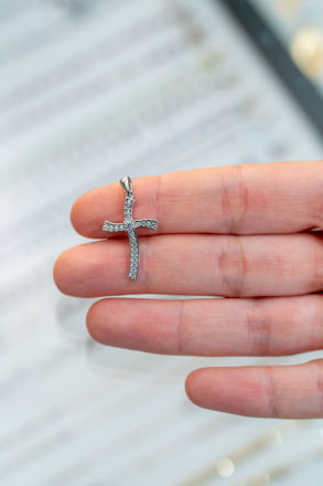 Picture of Little white gold cross