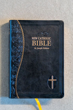 Picture of New Catholic Bible/ St. Joseph Edition
